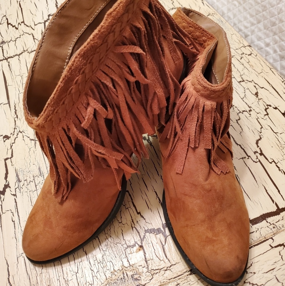 QUPID Fringe Ankle Booties